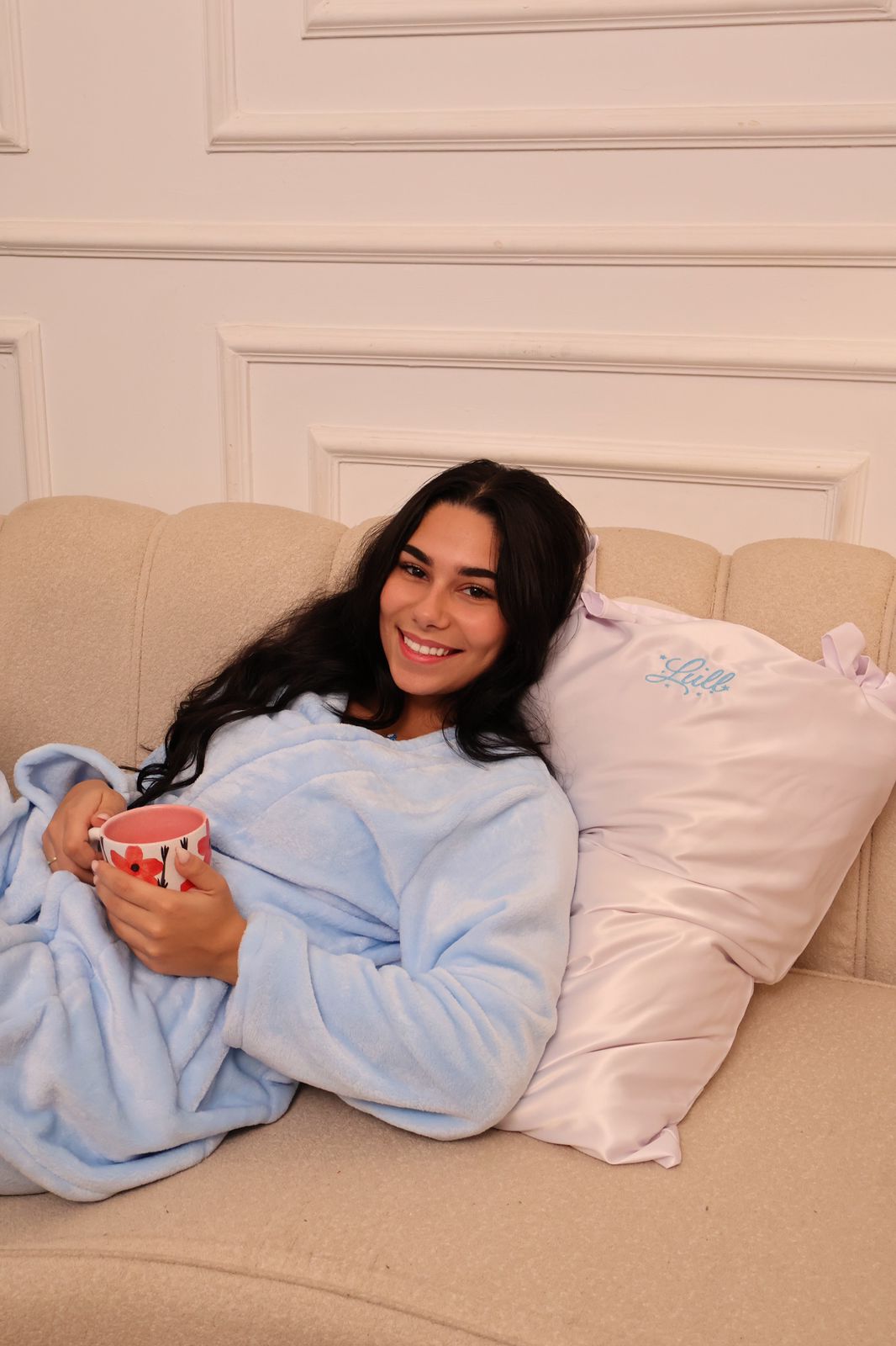 Huggy in Babylue.